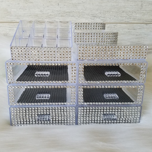 Makeup Case - Picture 1 of 4